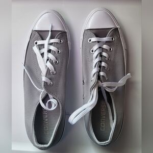 Brand New Converse Chuck Taylor All Star Women's Grey Low Top Sneaker Size 7